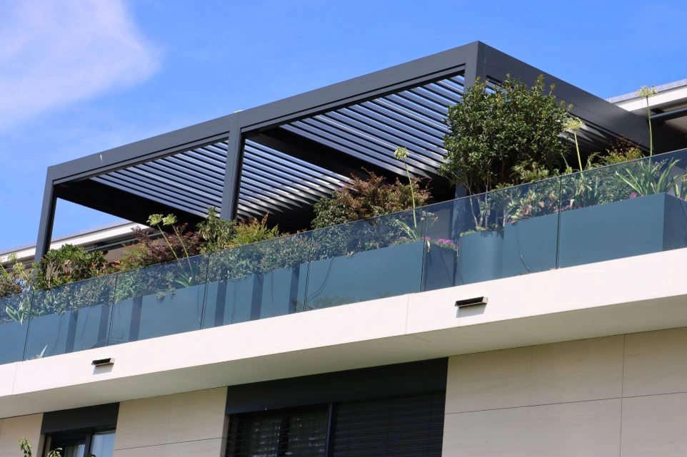 Rétractable double bioclimatic pergola Dubai model 500