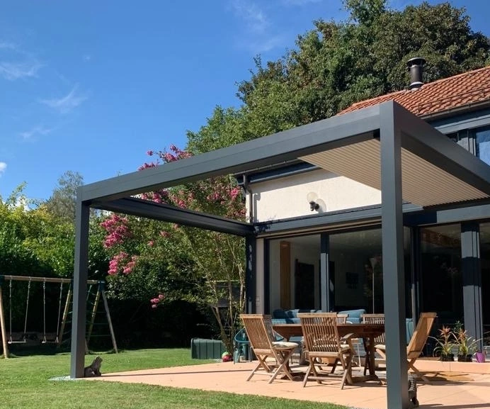 bioclimatic pergola Adjustable retractable louvers 