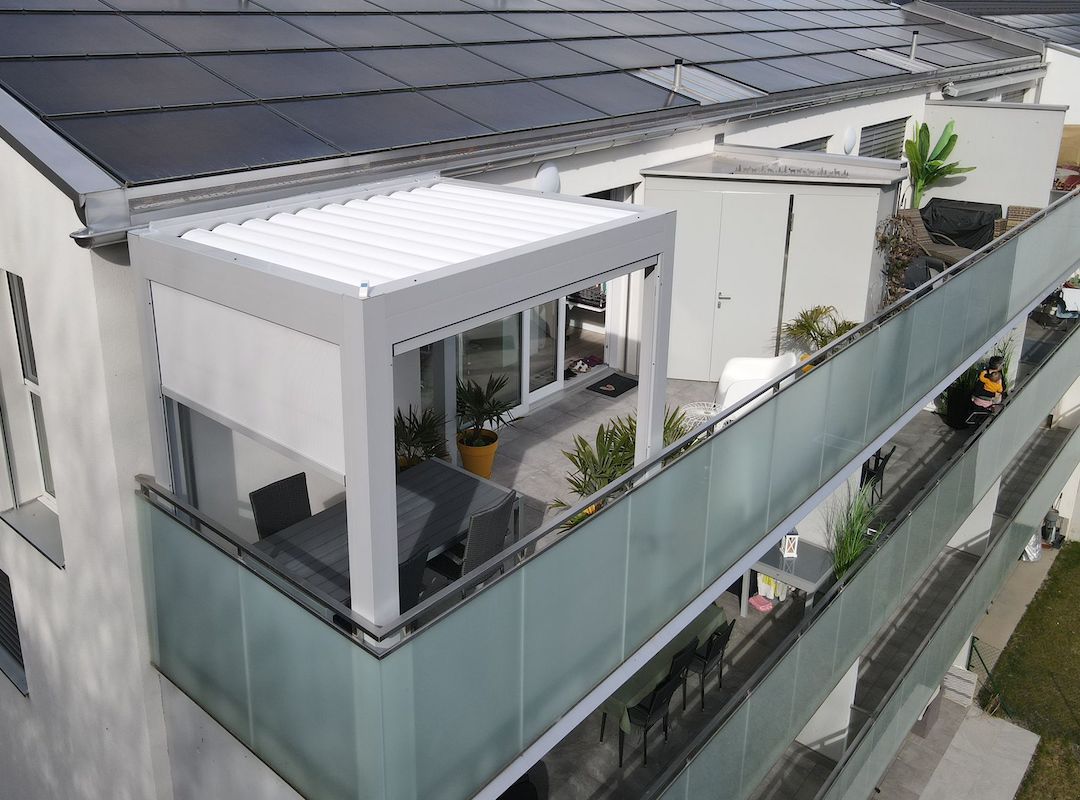 bioclimatic pergola Adjustable retractable louvers 