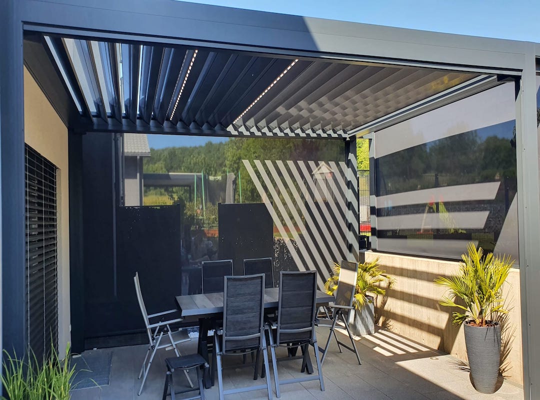 bioclimatic pergola Adjustable retractable louvers 