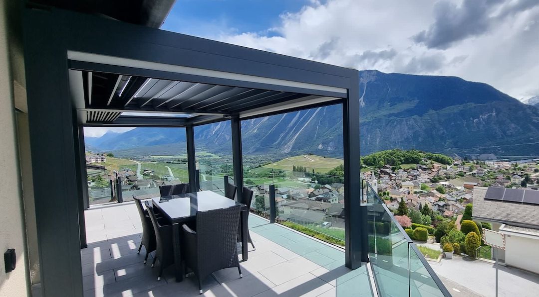 bioclimatic pergola Adjustable retractable louvers 