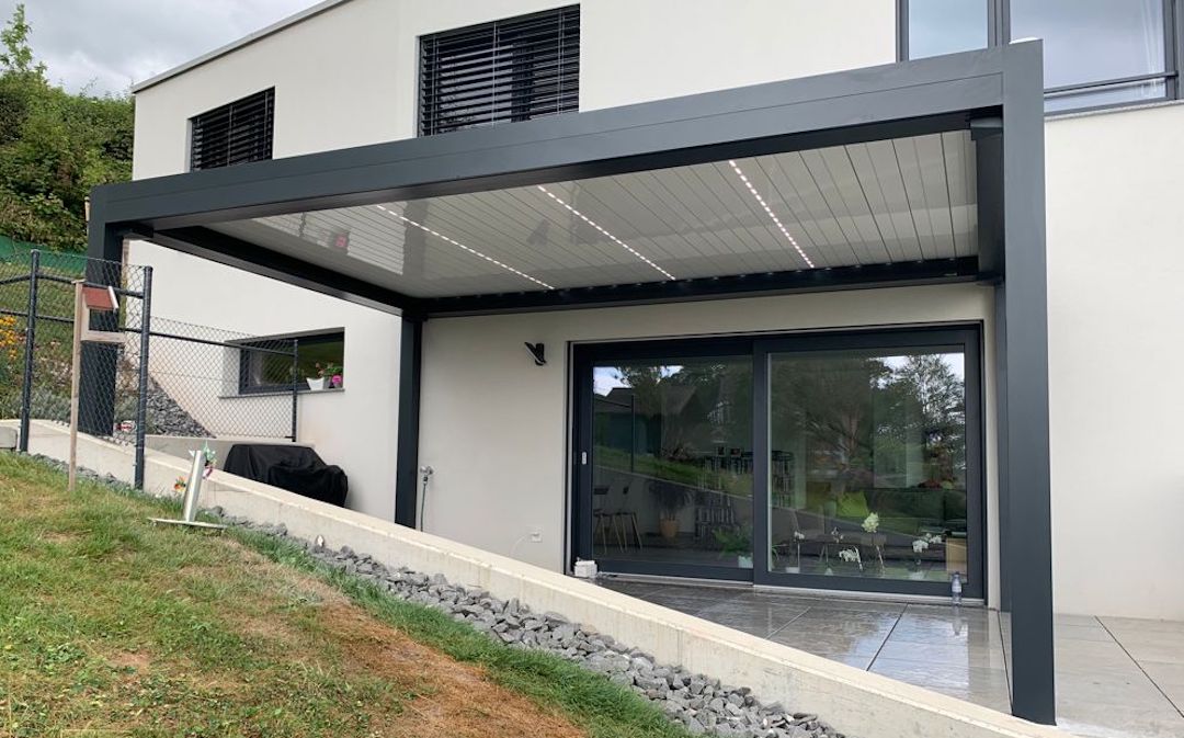 bioclimatic pergola Adjustable retractable louvers 