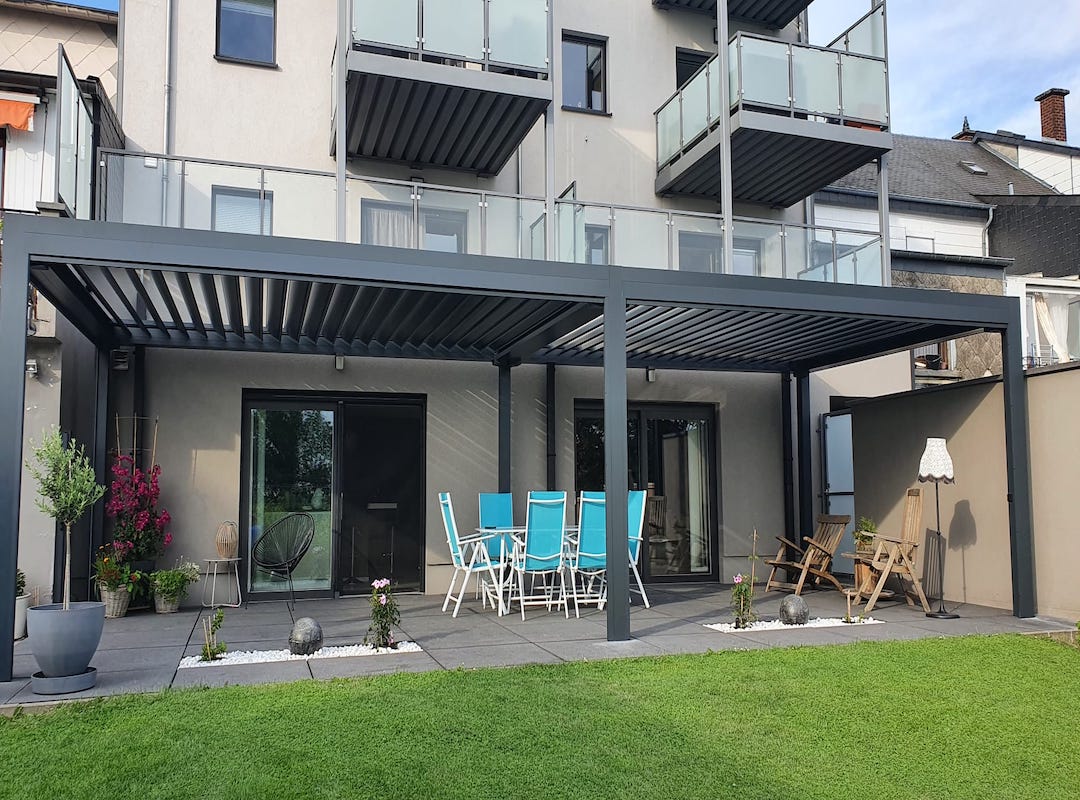 bioclimatic pergola Adjustable retractable louvers 