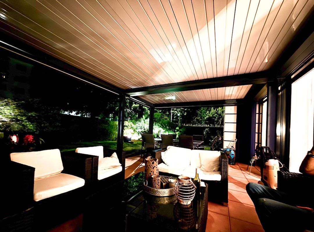 bioclimatic pergola Adjustable retractable louvers 