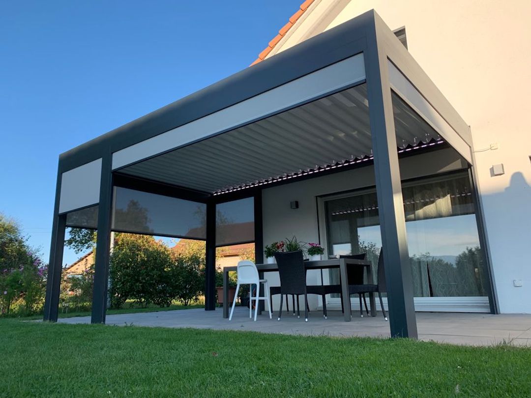 bioclimatic pergola Adjustable louvers