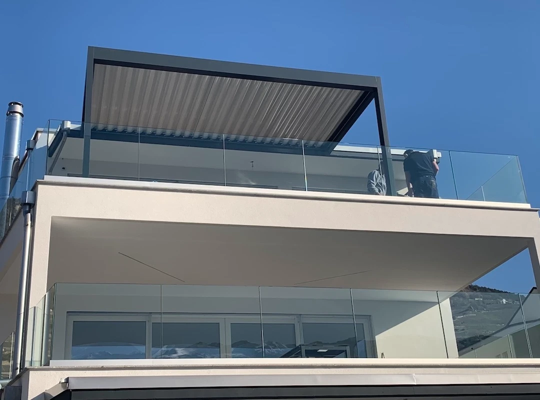bioclimatic pergola Adjustable louvers