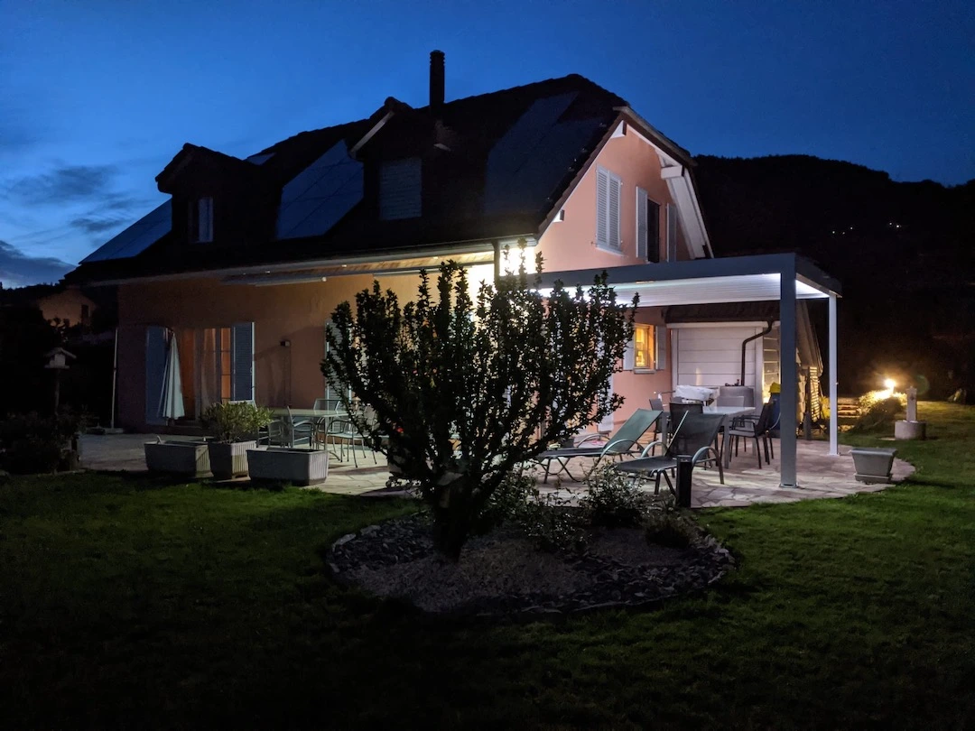 bioclimatic pergola Adjustable louvers