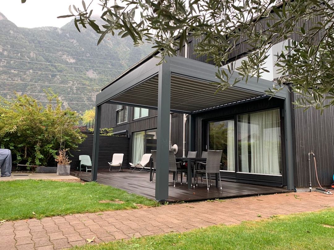 bioclimatic pergola Adjustable louvers