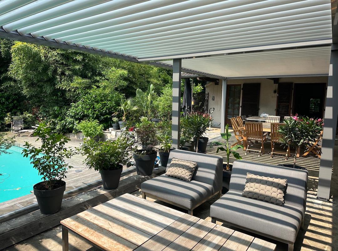 bioclimatic pergola Adjustable louvers