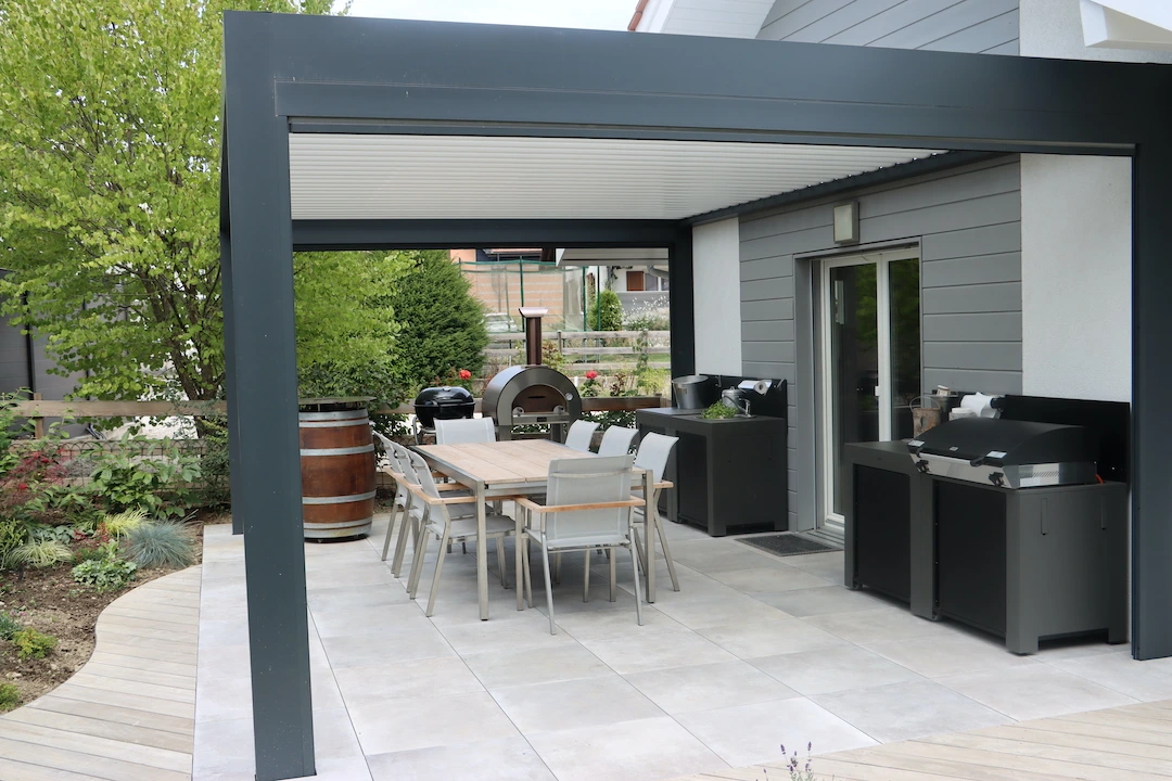 bioclimatic pergola Adjustable louvers