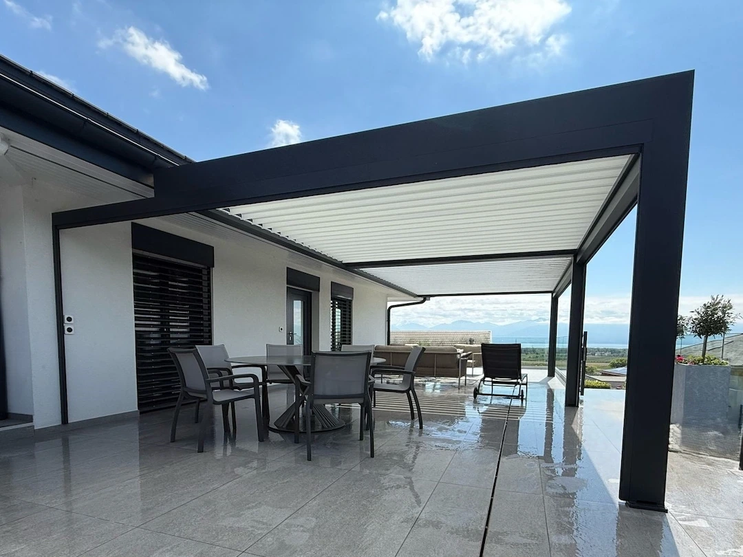 bioclimatic pergola Adjustable louvers
