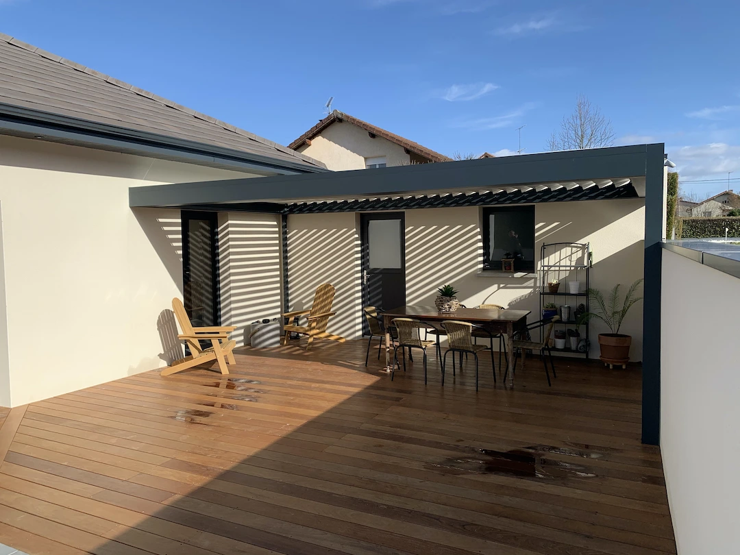 bioclimatic pergola Adjustable louvers