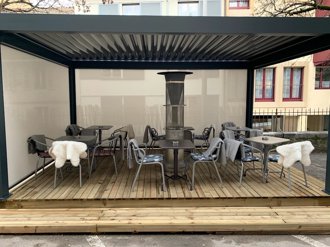 bioclimatic pergola Adjustable louvers