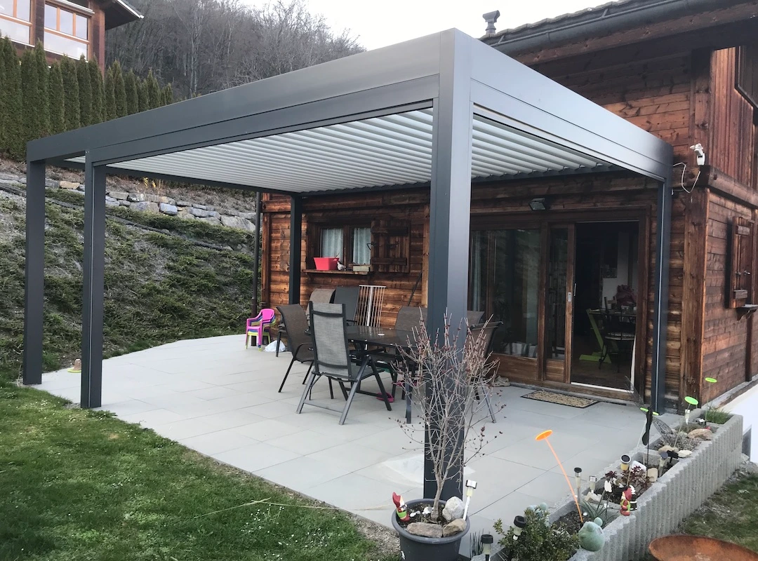 bioclimatic pergola Adjustable louvers
