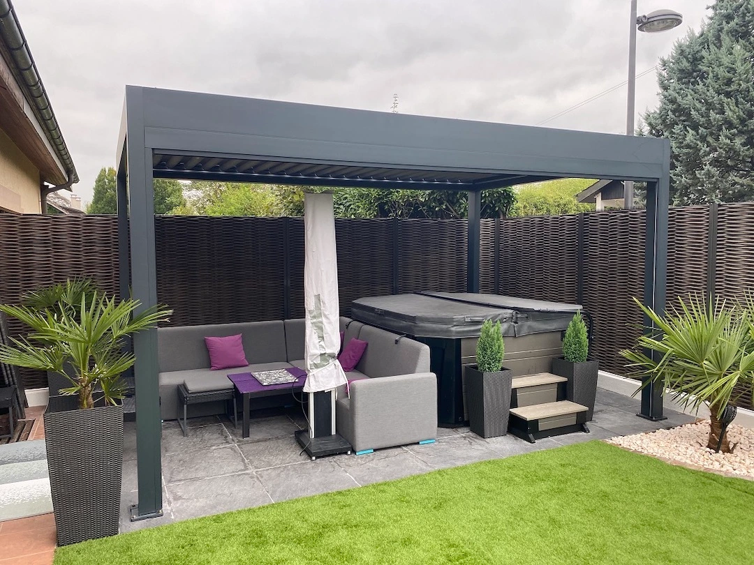 bioclimatic pergola Adjustable louvers