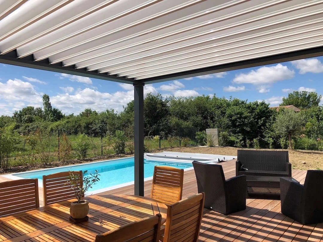 bioclimatic pergola Adjustable louvers