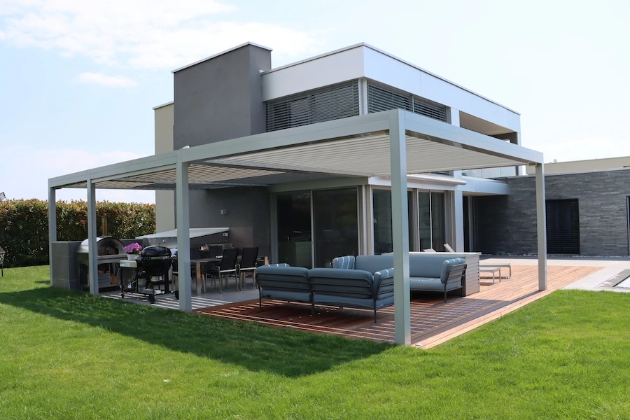 bioclimatic pergola Adjustable retractable louvers 