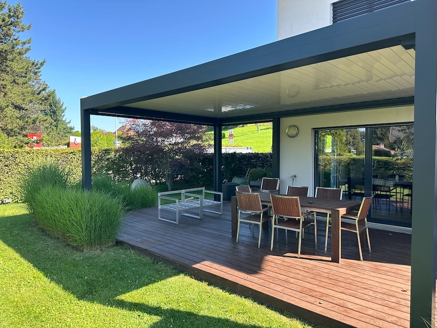 bioclimatic pergola Adjustable retractable louvers 